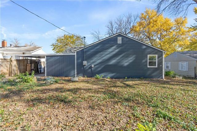 6924 Hunter Street, Raytown, MO 64133