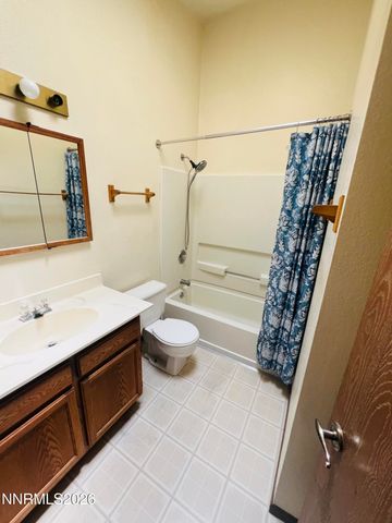 861 W Center Street, Fallon, NV 89406