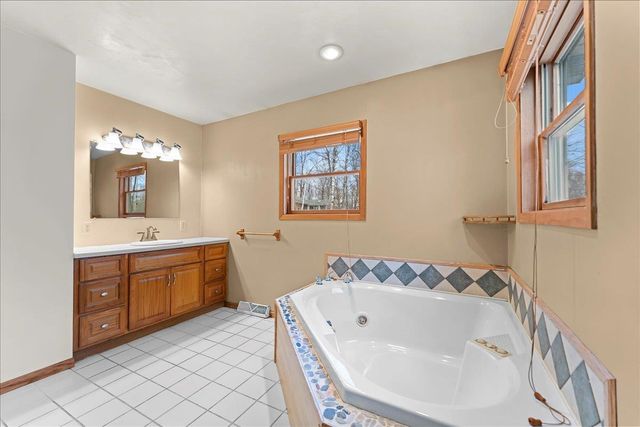 539 TERRAQUA DRIVE, Kewaunee, WI 54216