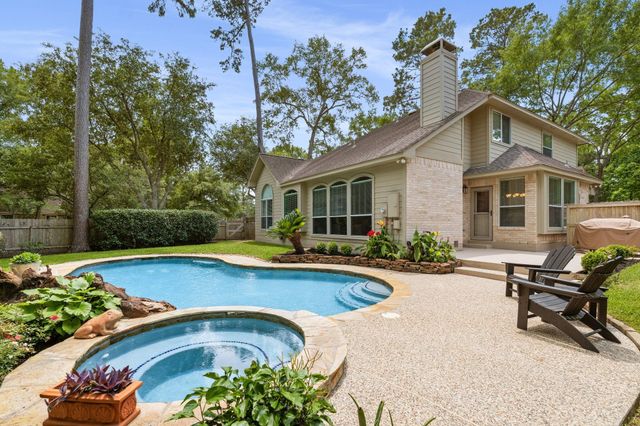 2 Harmony Arbor Court, The Woodlands, TX 77382