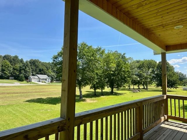 170 Honeysuckle Ln, Sparta, TN 38583