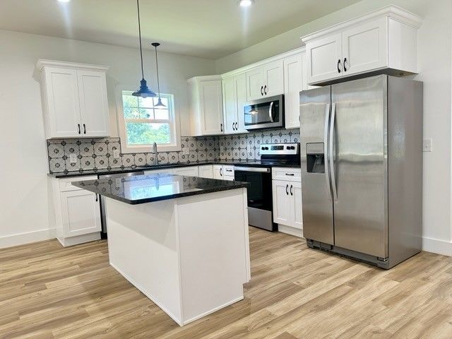 170 Honeysuckle Ln, Sparta, TN 38583