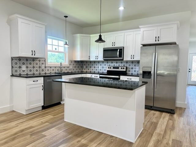 170 Honeysuckle Ln, Sparta, TN 38583