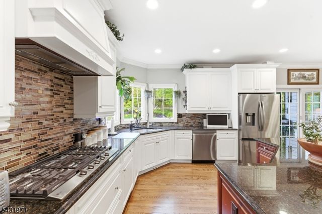 6 Fox Run Rd, Sparta Twp., NJ 07871