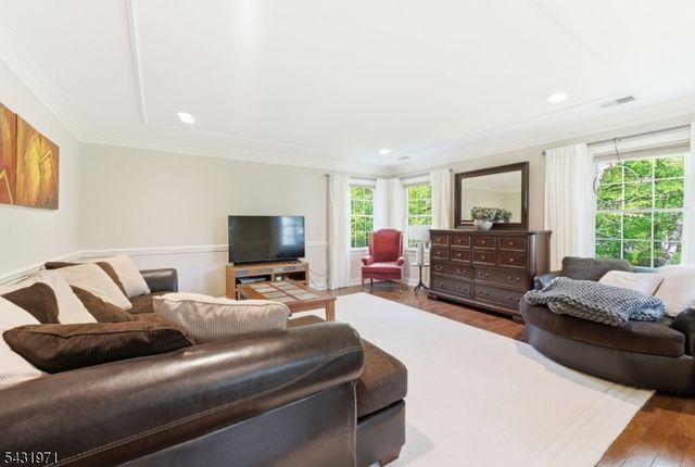 6 Fox Run Rd, Sparta Twp., NJ 07871