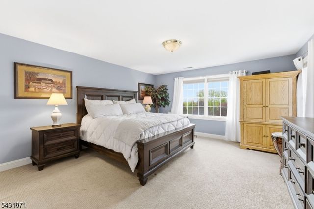 6 Fox Run Rd, Sparta Twp., NJ 07871