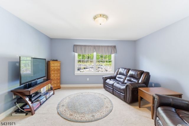 6 Fox Run Rd, Sparta Twp., NJ 07871