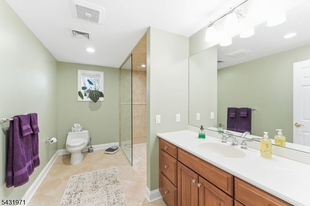 6 Fox Run Rd, Sparta Twp., NJ 07871