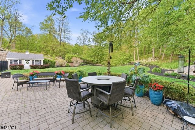 6 Fox Run Rd, Sparta Twp., NJ 07871