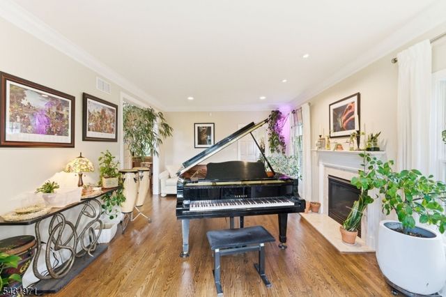 6 Fox Run Rd, Sparta Twp., NJ 07871