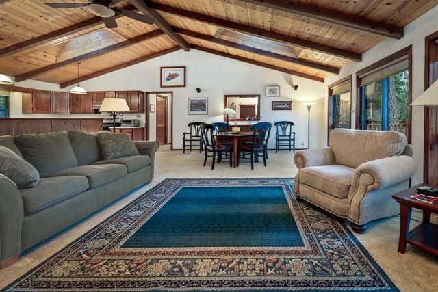 15501 Little Valley Rd, Grass Valley, CA 95949