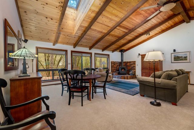 15501 Little Valley Rd, Grass Valley, CA 95949