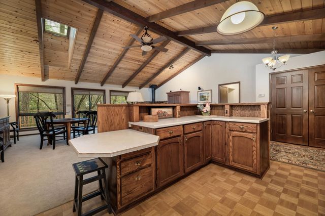 15501 Little Valley Rd, Grass Valley, CA 95949