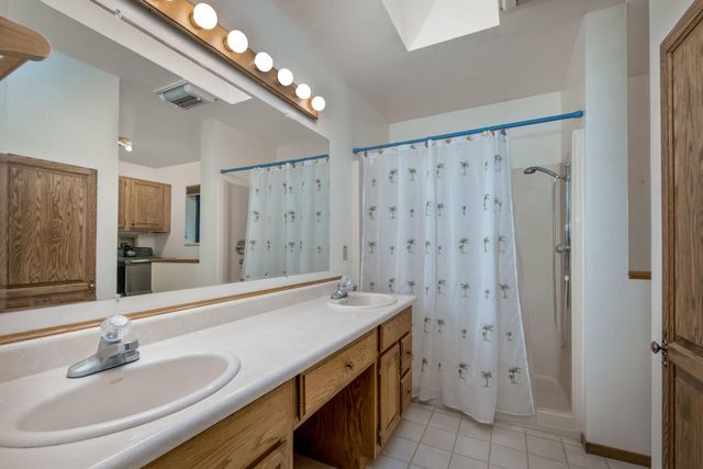 15501 Little Valley Rd, Grass Valley, CA 95949