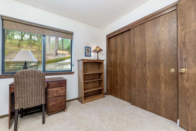 15501 Little Valley Rd, Grass Valley, CA 95949