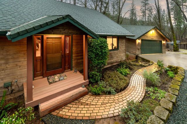 15501 Little Valley Rd, Grass Valley, CA 95949