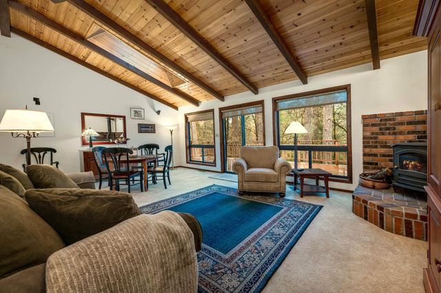 15501 Little Valley Rd, Grass Valley, CA 95949