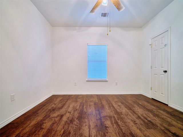 2605 N Abell Street, Wharton, TX 77488