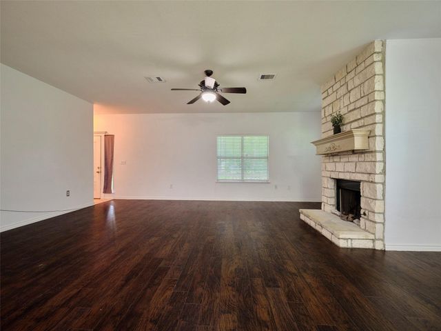 2605 N Abell Street, Wharton, TX 77488