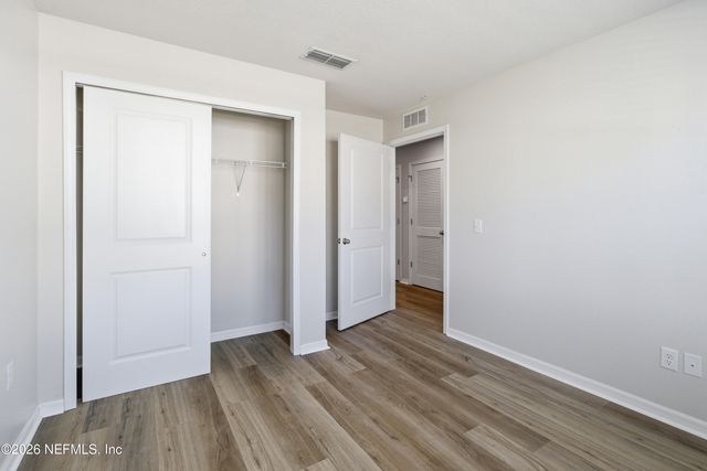 7638 MAILES Court 101,102,201,202, Jacksonville, FL 32210