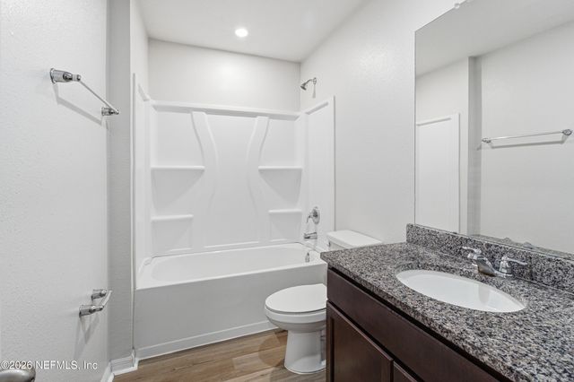 7638 MAILES Court 101,102,201,202, Jacksonville, FL 32210