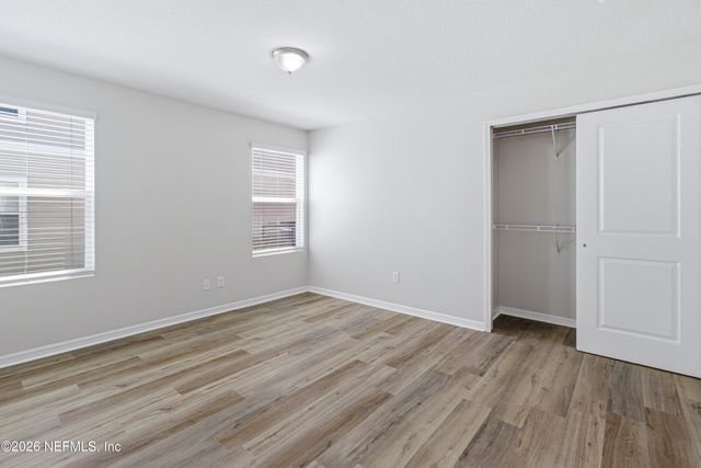 7638 MAILES Court 101,102,201,202, Jacksonville, FL 32210