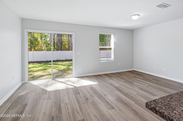 7638 MAILES Court 101,102,201,202, Jacksonville, FL 32210