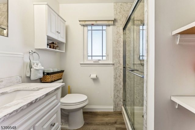 8 Periwinkle Pl, Woodbridge Twp., NJ 07067