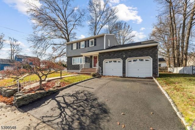 8 Periwinkle Pl, Woodbridge Twp., NJ 07067