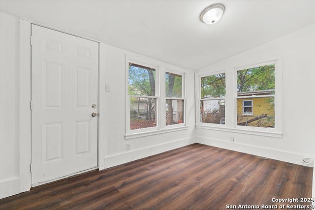 1734 Thorain, San Antonio, TX 78201