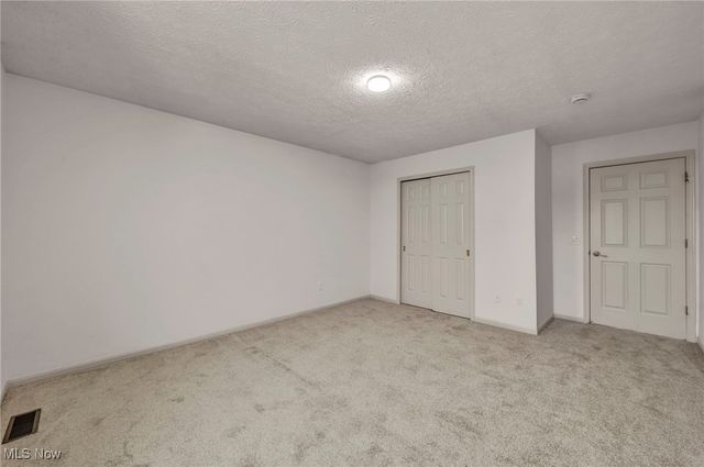 9642 Sunray Drive, Olmsted Twp, OH 44138