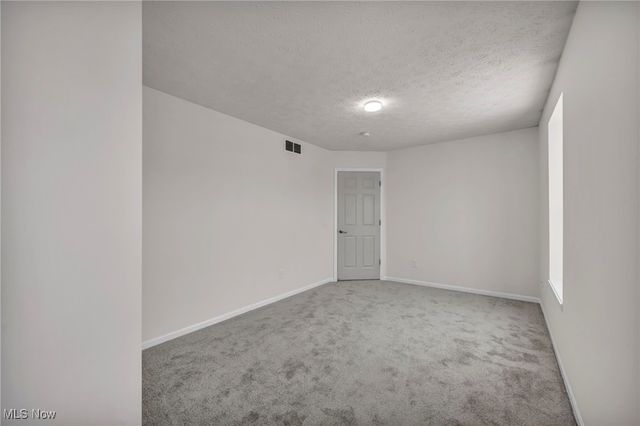 9642 Sunray Drive, Olmsted Twp, OH 44138