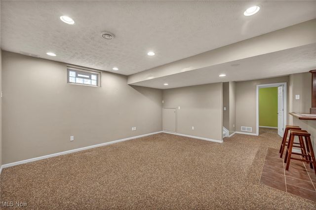 9642 Sunray Drive, Olmsted Twp, OH 44138