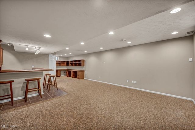 9642 Sunray Drive, Olmsted Twp, OH 44138