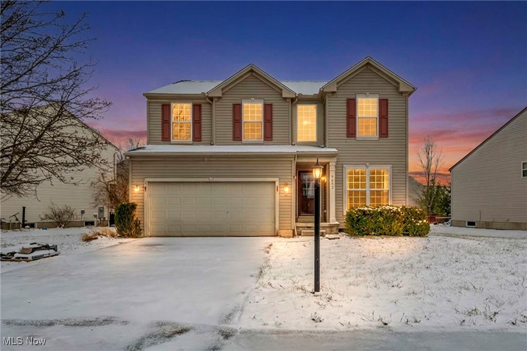 9642 Sunray Drive, Olmsted Twp, OH 44138