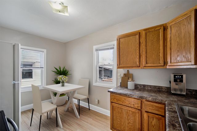 2057 Maple Street, Des Moines, IA 50317