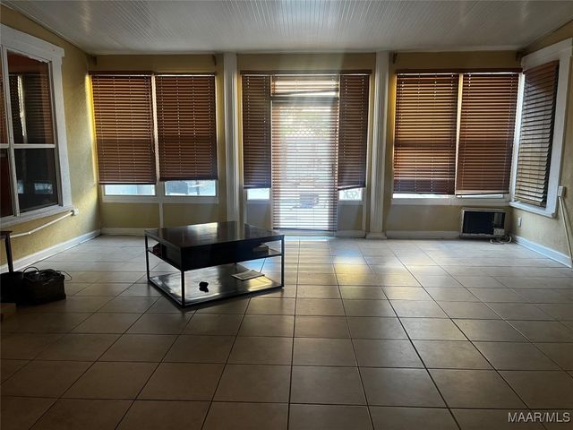 1960 Parkview Drive S, Montgomery, AL 36117