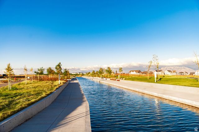 6643 W SOUTH JORDAN PKWY, South Jordan, UT 84009