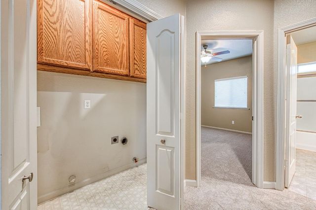 731 Hanson Avenue, Clovis, CA 93611