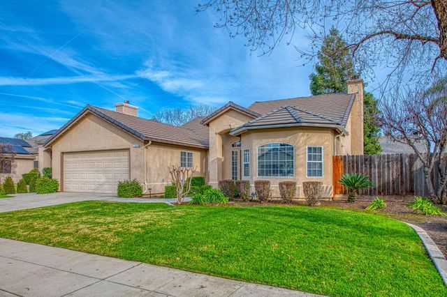 731 Hanson Avenue, Clovis, CA 93611