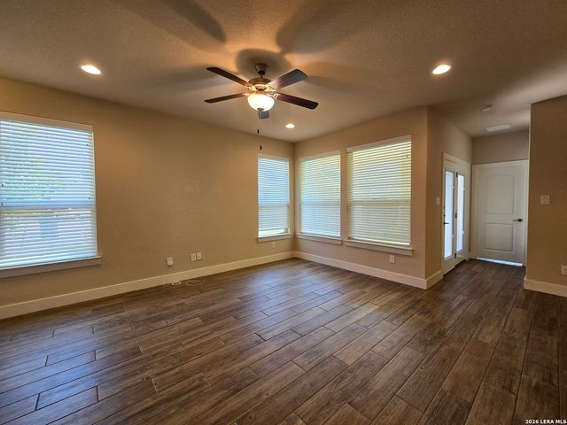 750 MILESTONE PARK, New Braunfels, TX 78130