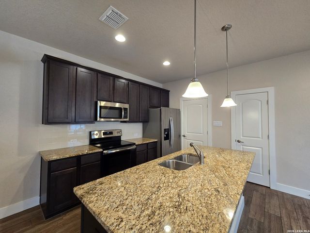 750 MILESTONE PARK, New Braunfels, TX 78130
