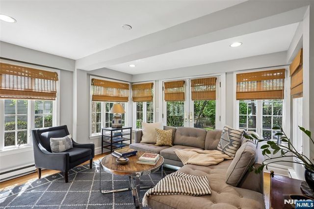 45 Wyncote Road, Ho-ho-kus, NJ 07423
