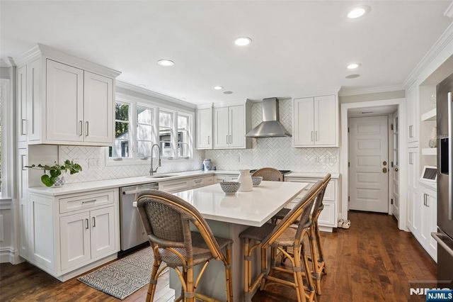 45 Wyncote Road, Ho-ho-kus, NJ 07423