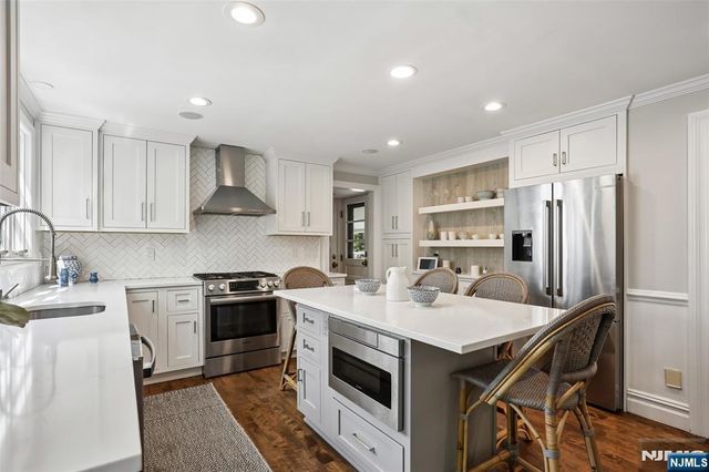45 Wyncote Road, Ho-ho-kus, NJ 07423