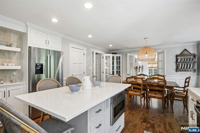 45 Wyncote Road, Ho-ho-kus, NJ 07423