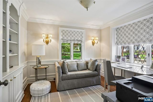 45 Wyncote Road, Ho-ho-kus, NJ 07423