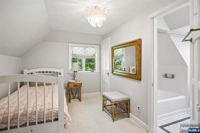 45 Wyncote Road, Ho-ho-kus, NJ 07423