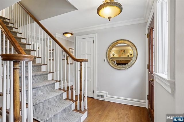 45 Wyncote Road, Ho-ho-kus, NJ 07423