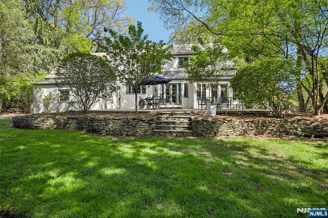 45 Wyncote Road, Ho-ho-kus, NJ 07423